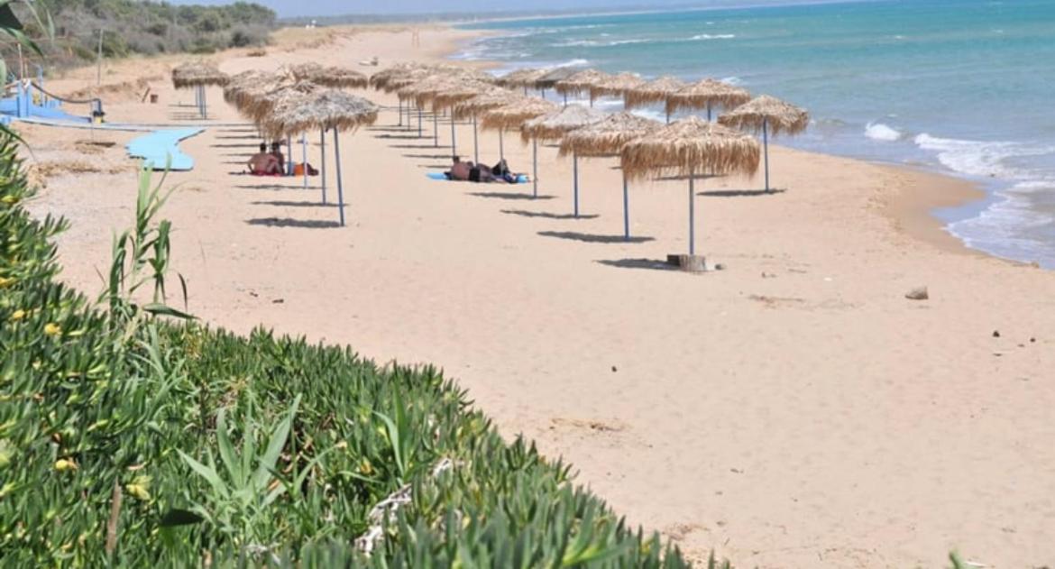 Glyfa Beach Hotel Вартоломьон Экстерьер фото