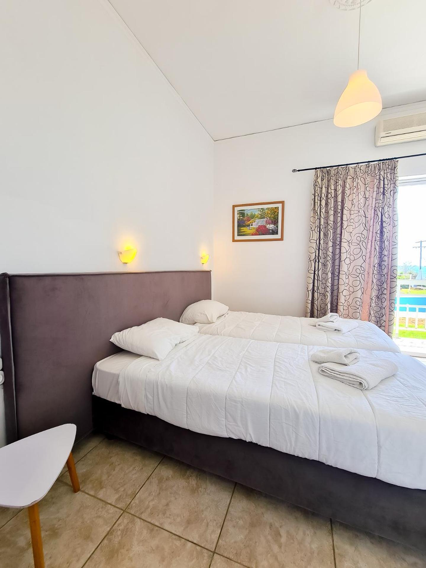 Glyfa Beach Hotel Вартоломьон Экстерьер фото