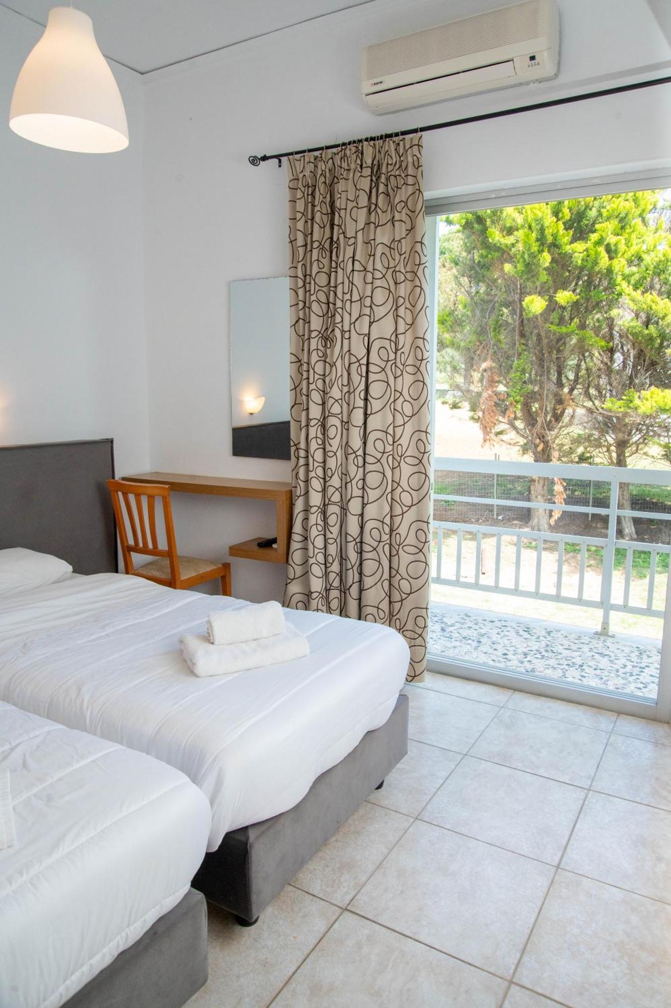 Glyfa Beach Hotel Вартоломьон Экстерьер фото