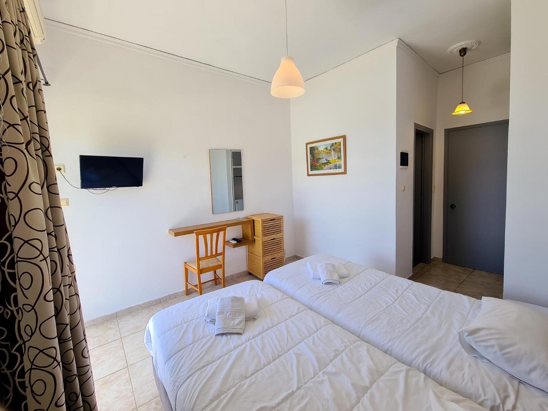 Glyfa Beach Hotel Вартоломьон Экстерьер фото
